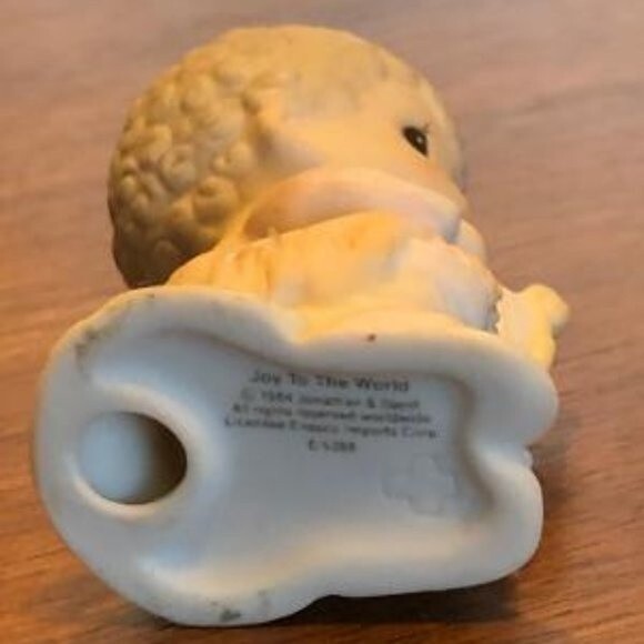 Precious Moments 1995 Joy To The World Ornament - Picture 5 of 5